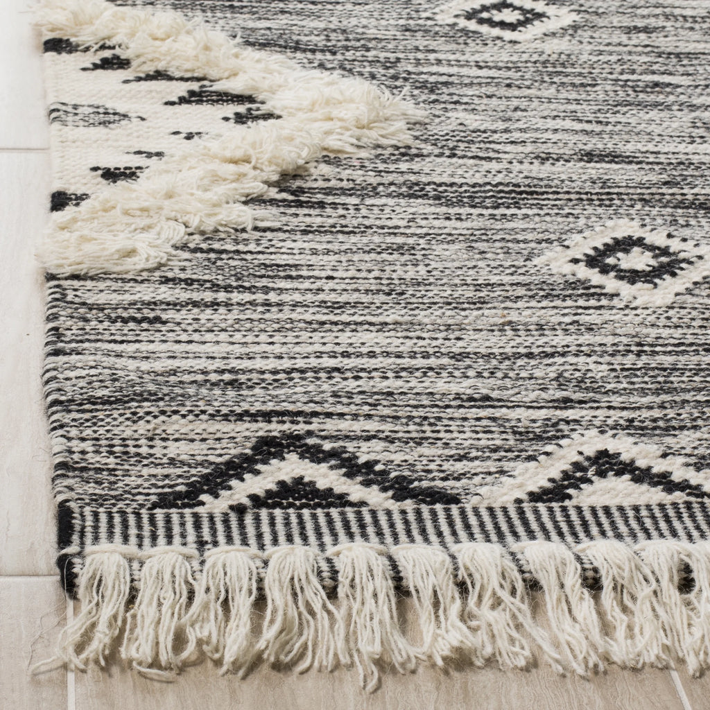 Geometric Diamonds Fringe Area Rug, Black/Ivory, 6' x 9' J915292