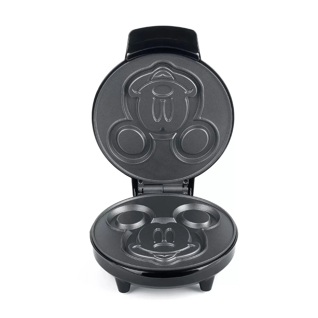 7" Round Ceramic Non-Stick Waffle Maker Z6524
