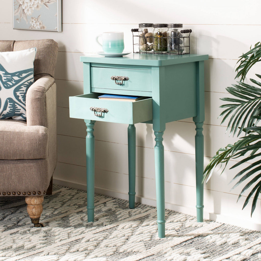 Marilyn End Table L50591