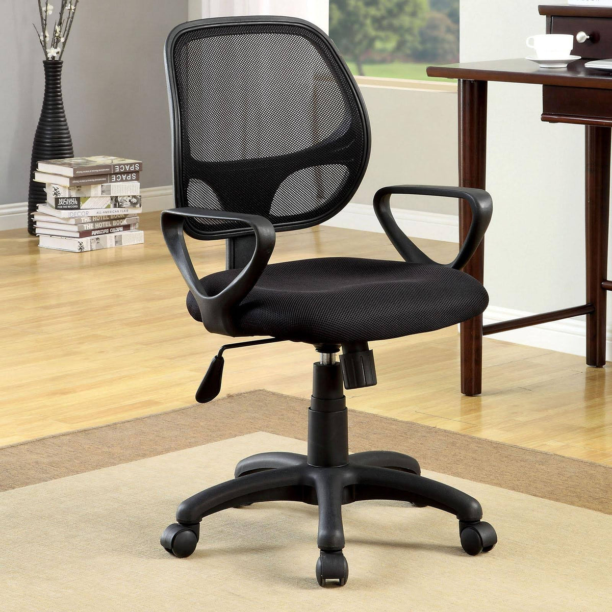 Padded Mesh Office Chair, Black T549