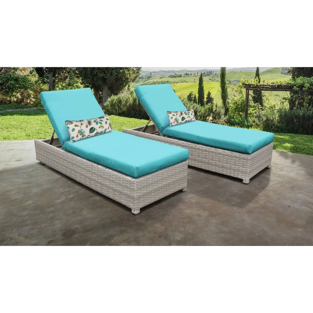 Beige Set of 2 Chaises Q64505