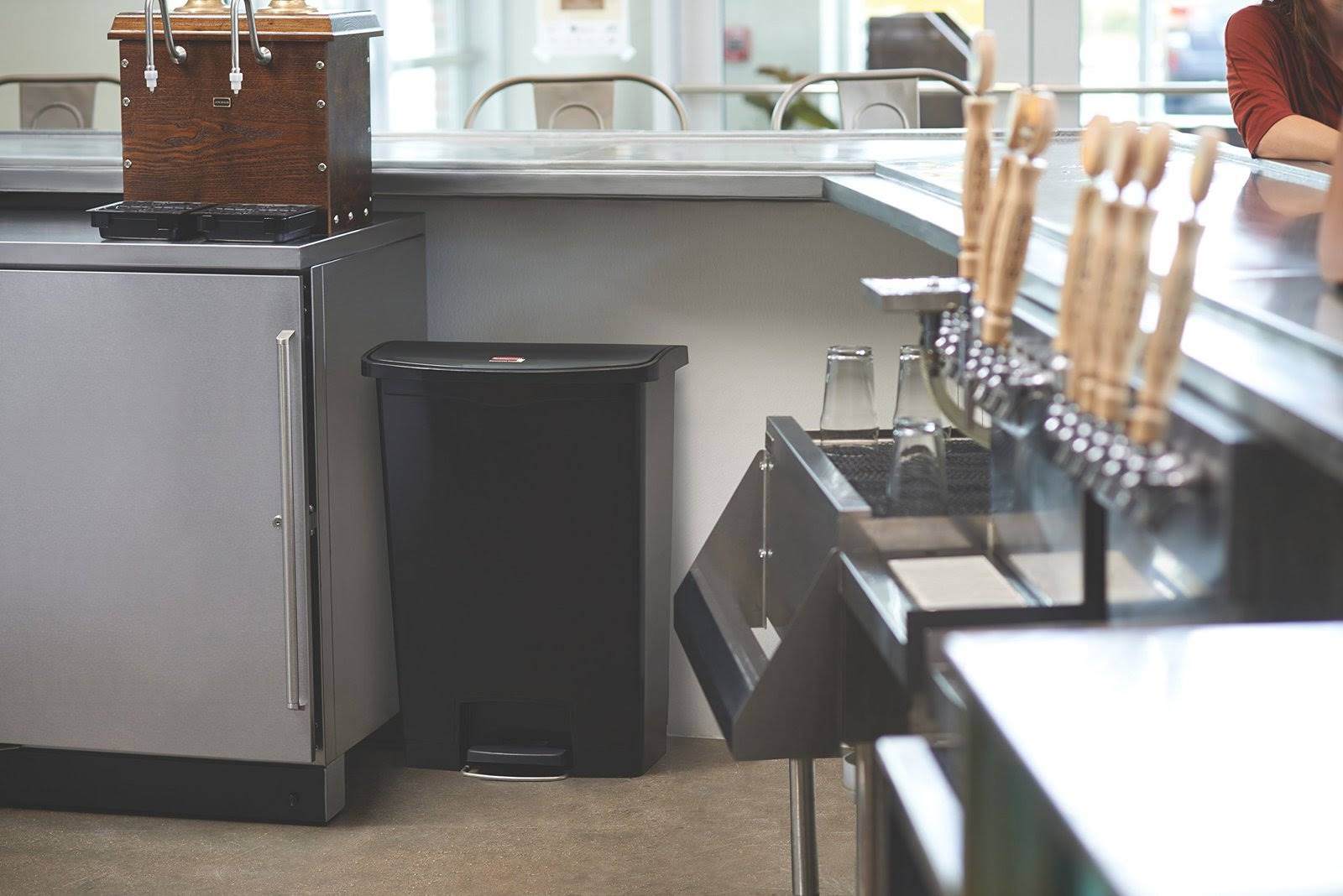 Black 18 Gal Plastic Step-On Trash Can P395