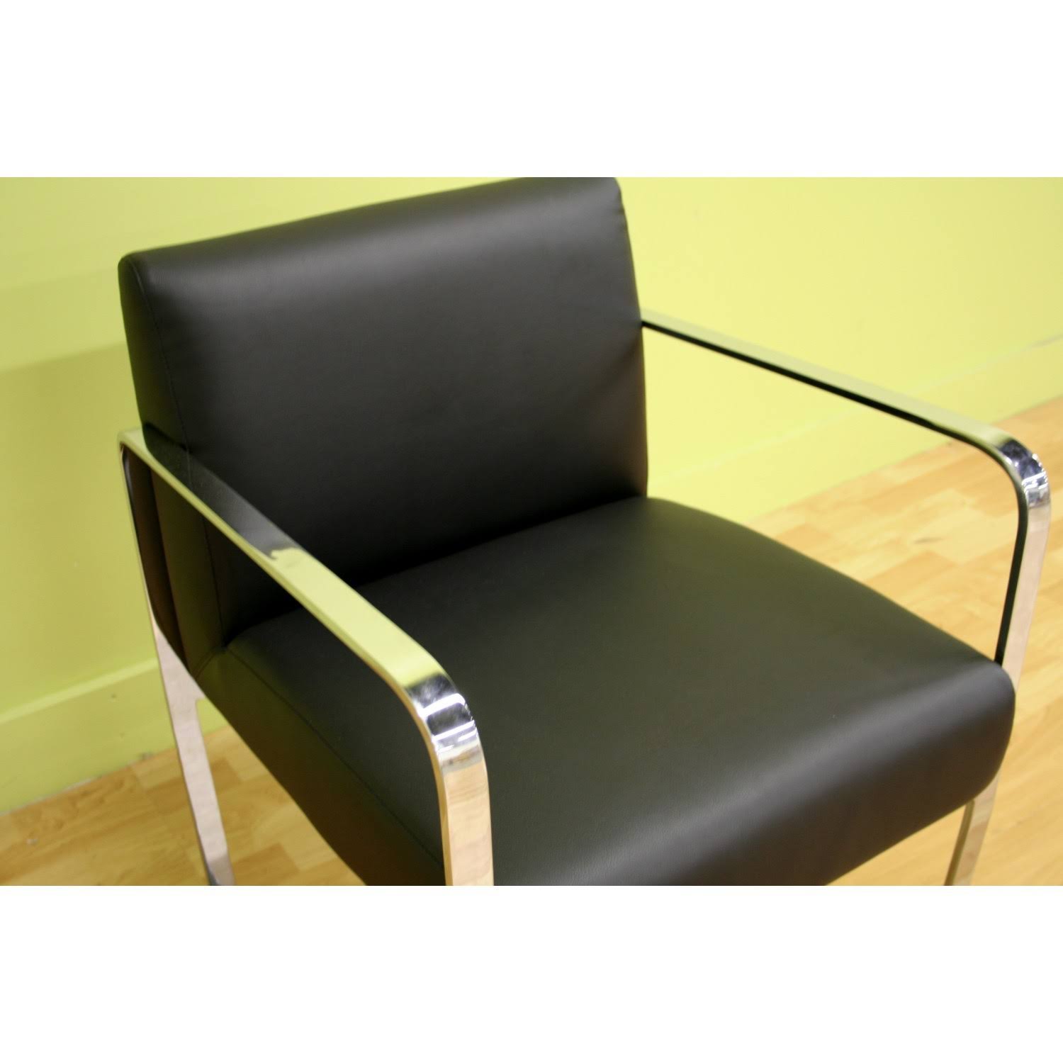 Black Leather Chair J866597