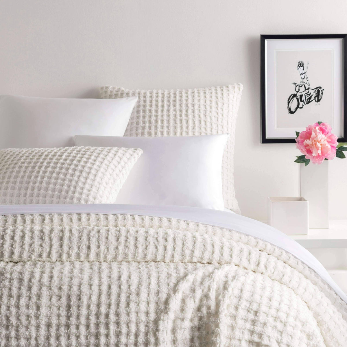 Dove White Coverlet Twin O22629