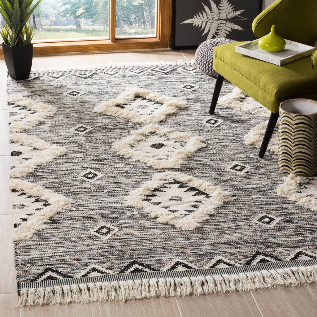 Geometric Diamonds Fringe Area Rug, Black/Ivory, 6' x 9' J915292