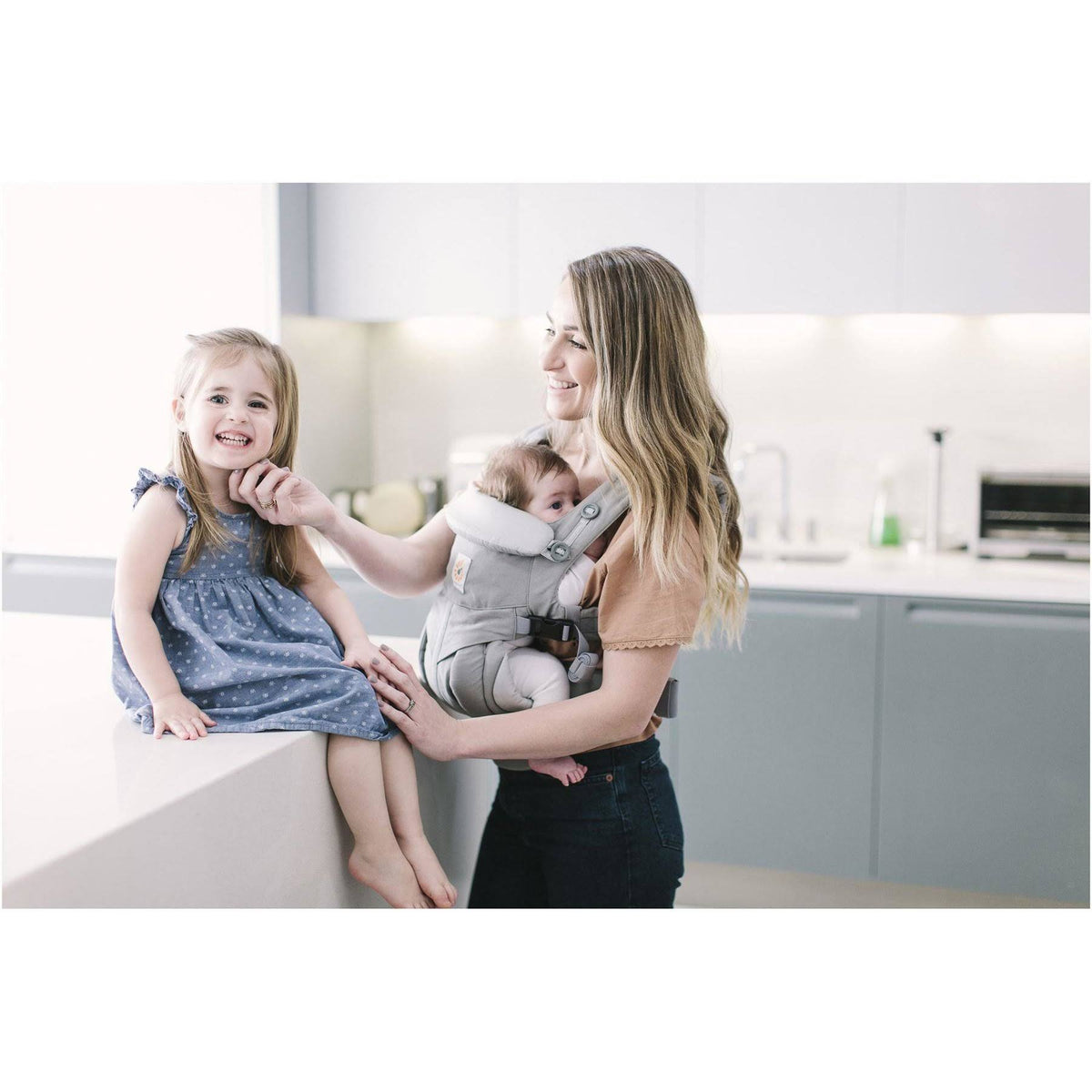 Pearl Grey Baby Carrier O573