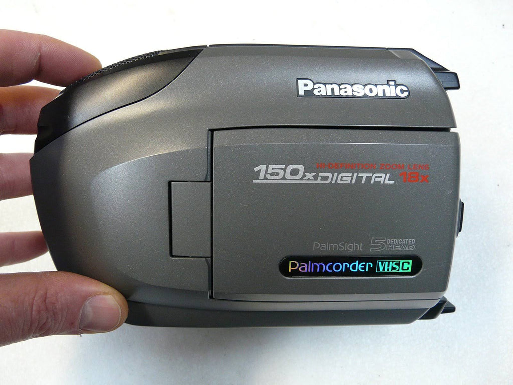 Compact VHS/VHS-C Palmcorder Camcorder Bundle W836294