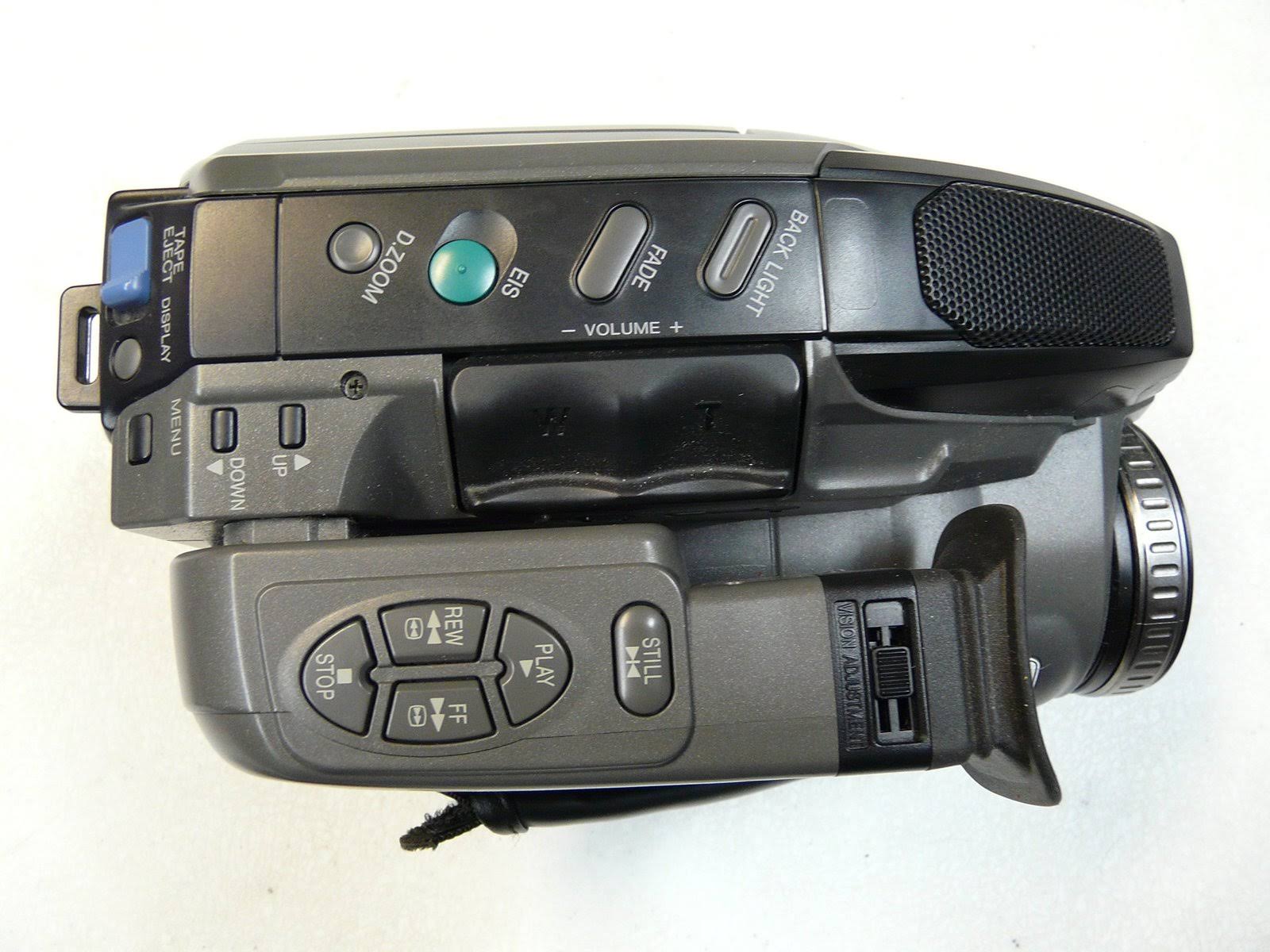 Compact VHS/VHS-C Palmcorder Camcorder Bundle W836294